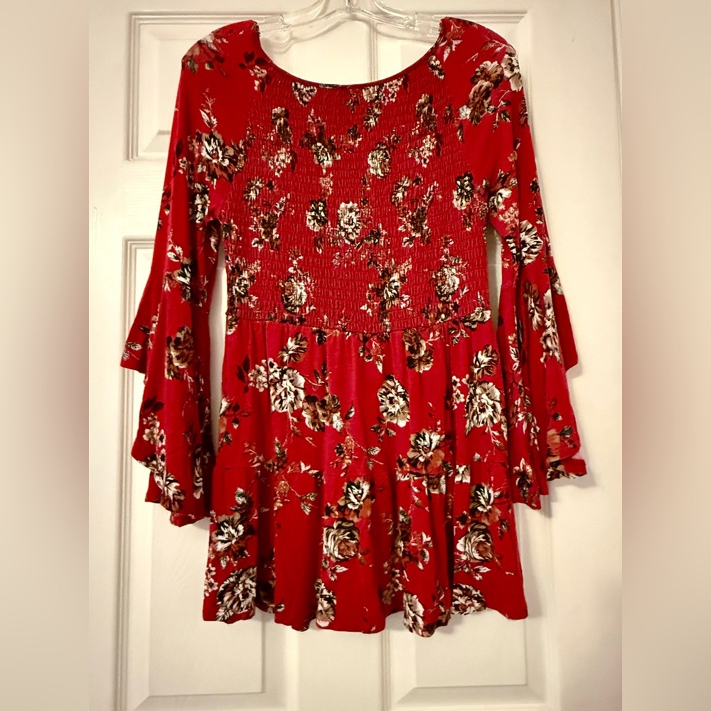 Time and Tru Red Floral Bell Sleeve Blouse - Picture 6 of 7